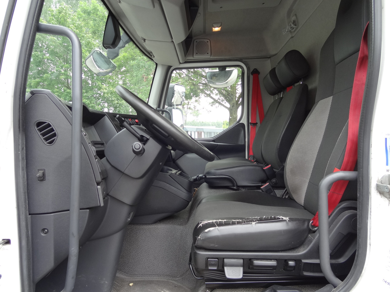 Renault D10.210 7m Koffer - Camion furgon: Foto 5 Renault D10.210 7m Koffer - Camion furgon: Foto 5