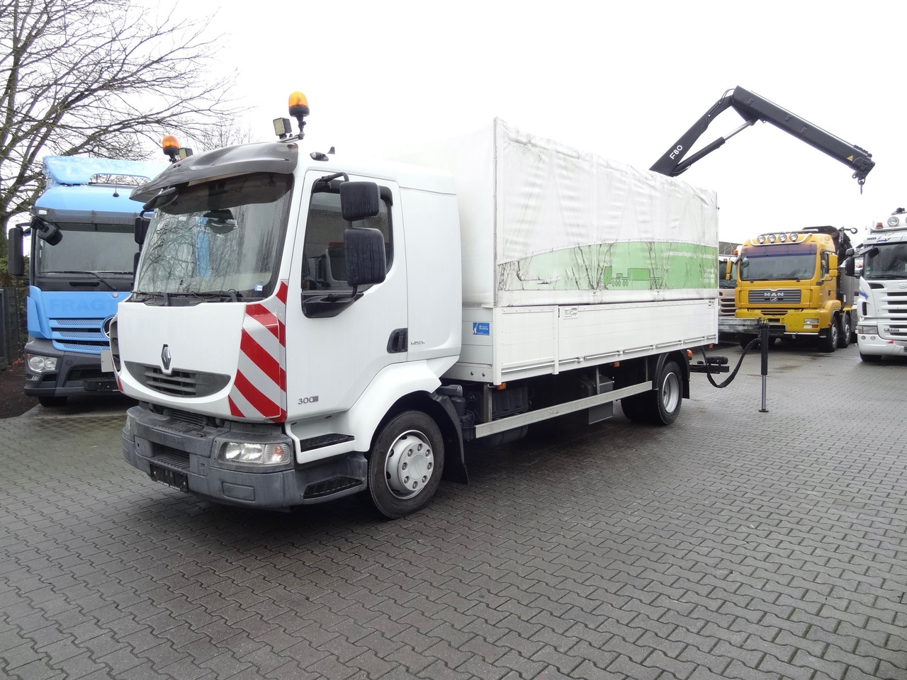 Renault Midlum 300.12 Fassi F80 - Camion platformă, Camion cu macara: Foto 1 Renault Midlum 300.12 Fassi F80 - Camion platformă, Camion cu macara: Foto 1