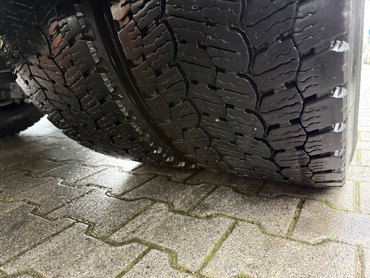 Scania P280 4X2 - Camion furgon: Foto 2 Scania P280 4X2 - Camion furgon: Foto 2