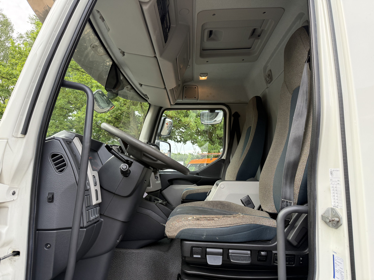 Volvo FL250.18 Carrier Supra 850Mt - Camion frigider: Foto 5 Volvo FL250.18 Carrier Supra 850Mt - Camion frigider: Foto 5