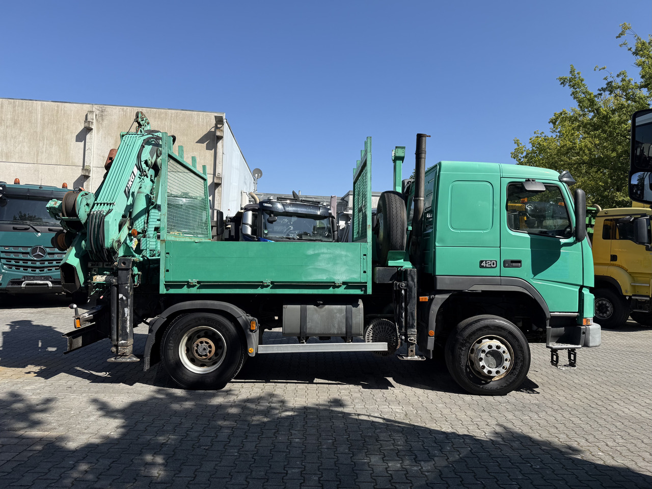 Camion cu macara Volvo FM12 420 4X4 Kran MKG 300 bis 24 Meter: Foto 12