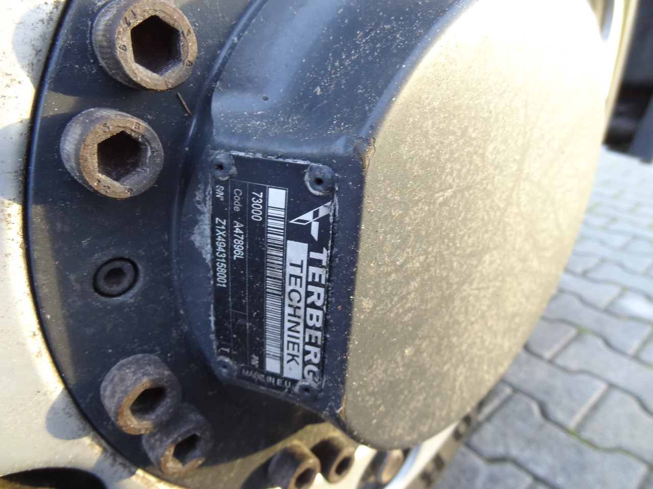 Volvo FM420 4X4 X-Track - Camion şasiu: Foto 2 Volvo FM420 4X4 X-Track - Camion şasiu: Foto 2