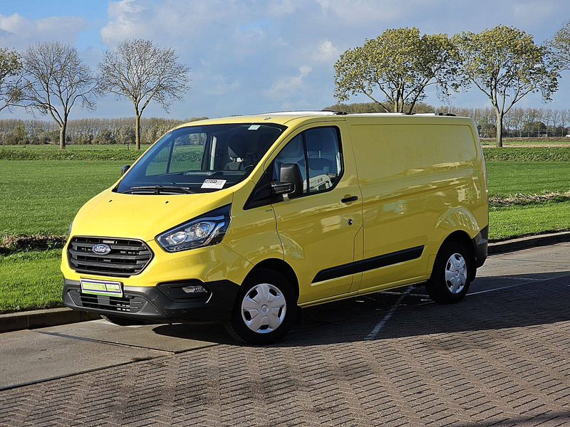 Ford Transit Custom 2.0 ac EURO6 - Autoutilitară compactă: Foto 2 Ford Transit Custom 2.0 ac EURO6 - Autoutilitară compactă: Foto 2