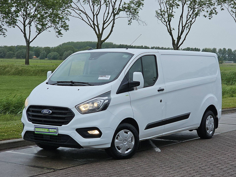 Ford Transit Custom L2H1 Navi Euro6 - Autoutilitară compactă: Foto 2 Ford Transit Custom L2H1 Navi Euro6 - Autoutilitară compactă: Foto 2