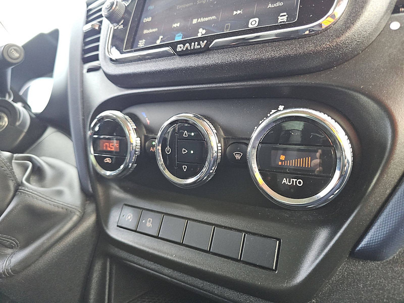Autoutilitară box Iveco Daily 35S16 Bakwagen Laadklep!: Foto 12