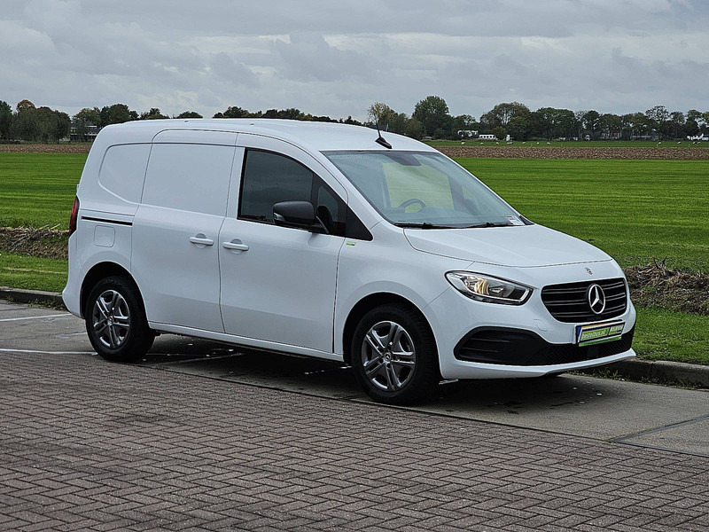 Mercedes-Benz Citan 112 CDI AC EURO6 - Autoutilitară box: Foto 5 Mercedes-Benz Citan 112 CDI AC EURO6 - Autoutilitară box: Foto 5