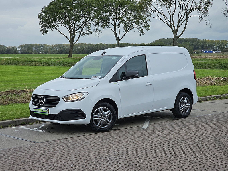 Mercedes-Benz Citan 112 CDI AC EURO6 - Autoutilitară box: Foto 2 Mercedes-Benz Citan 112 CDI AC EURO6 - Autoutilitară box: Foto 2