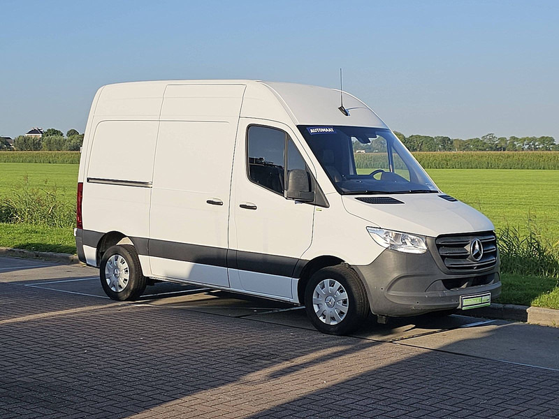 Mercedes-Benz Sprinter 214 CDI AUT. L1H2 - Autoutilitară compactă: Foto 5 Mercedes-Benz Sprinter 214 CDI AUT. L1H2 - Autoutilitară compactă: Foto 5
