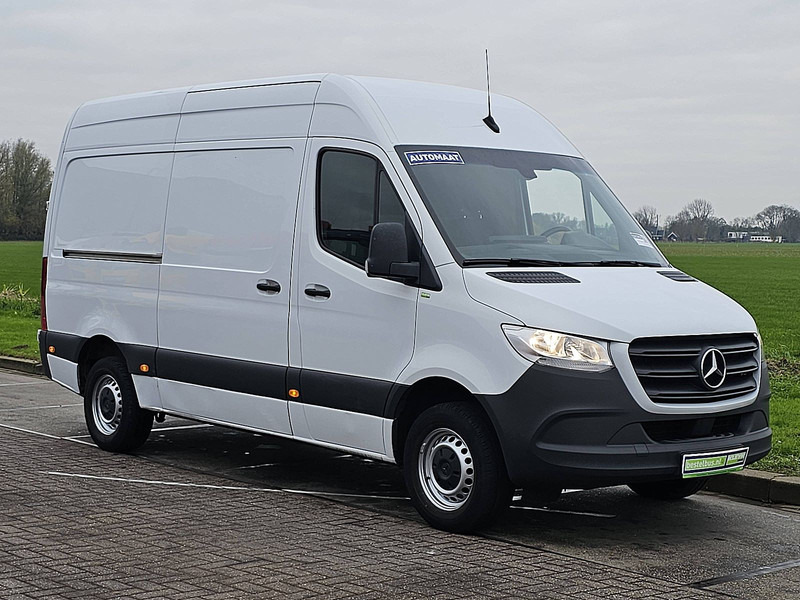 Mercedes-Benz Sprinter 311 CDI 37 AUT. L2H2 - Autoutilitară compactă: Foto 5 Mercedes-Benz Sprinter 311 CDI 37 AUT. L2H2 - Autoutilitară compactă: Foto 5