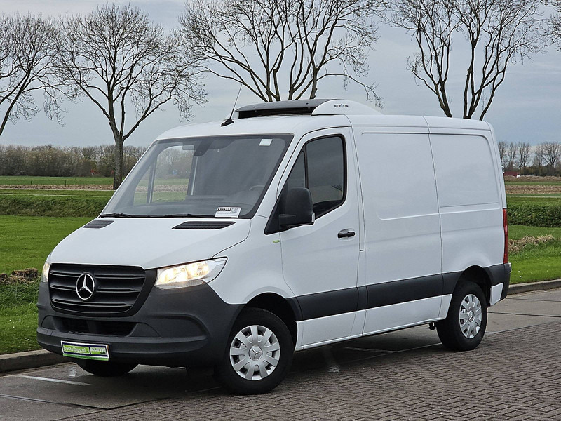 Mercedes-Benz Sprinter 311 CDI FRIGO L1H1 - Autoutilitară frigorifica: Foto 2 Mercedes-Benz Sprinter 311 CDI FRIGO L1H1 - Autoutilitară frigorifica: Foto 2
