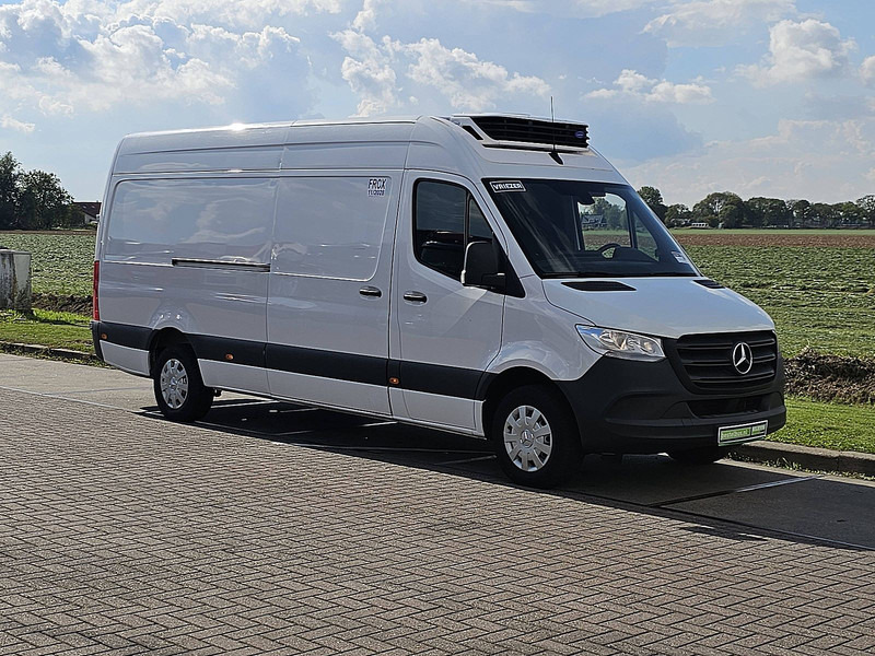 Mercedes-Benz Sprinter 315 L3H2 Maxi Koelwagen! - Autoutilitară frigorifica: Foto 5 Mercedes-Benz Sprinter 315 L3H2 Maxi Koelwagen! - Autoutilitară frigorifica: Foto 5