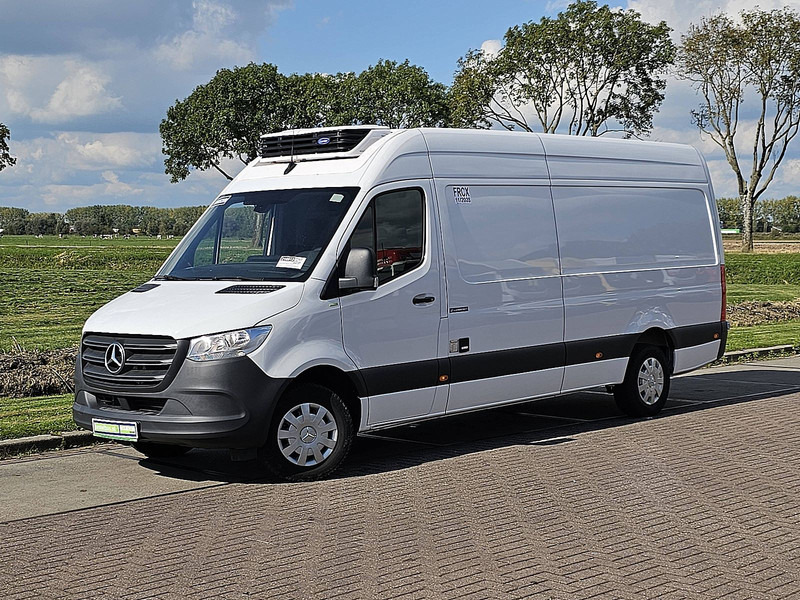 Mercedes-Benz Sprinter 315 L3H2 Maxi Koelwagen! - Autoutilitară frigorifica: Foto 2 Mercedes-Benz Sprinter 315 L3H2 Maxi Koelwagen! - Autoutilitară frigorifica: Foto 2