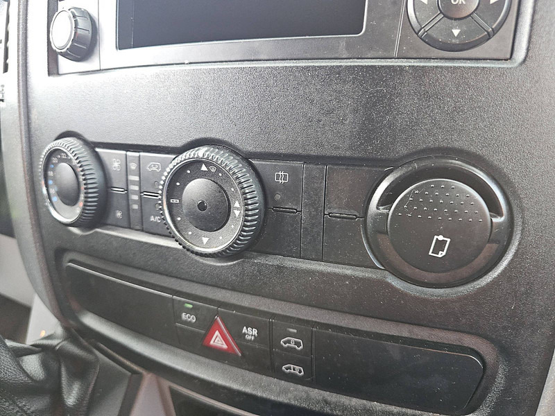 Leasing de Mercedes-Benz Sprinter 316 ac automaat Mercedes-Benz Sprinter 316 ac automaat: Foto 10 Leasing de Mercedes-Benz Sprinter 316 ac automaat Mercedes-Benz Sprinter 316 ac automaat: Foto 10