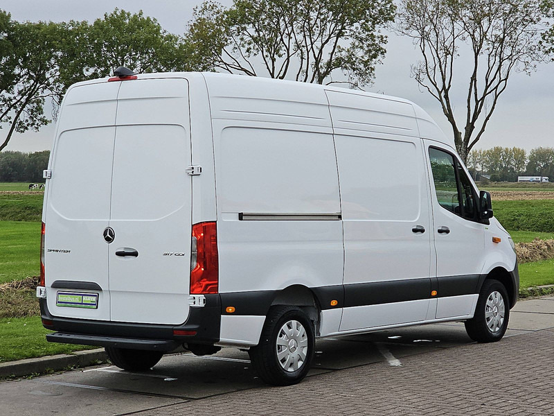 Mercedes-Benz Sprinter 317 L2H2 LED Mbux Navi - Dubă: Foto 3 Mercedes-Benz Sprinter 317 L2H2 LED Mbux Navi - Dubă: Foto 3