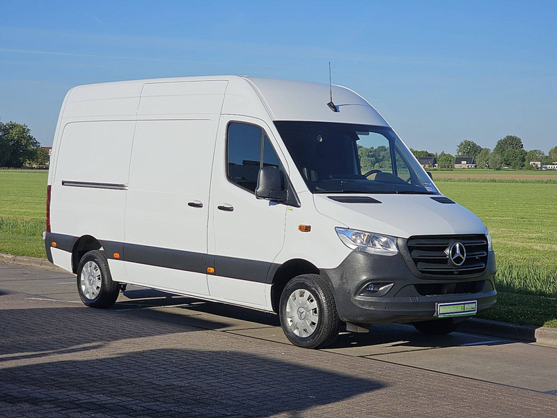 Mercedes-Benz Sprinter 317 L2H2 Navi RWD! - Dubă: Foto 5 Mercedes-Benz Sprinter 317 L2H2 Navi RWD! - Dubă: Foto 5