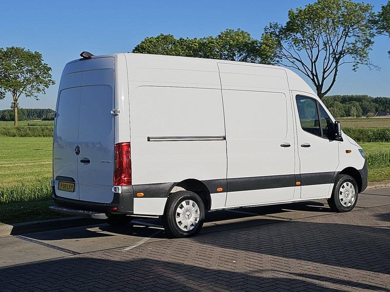 Mercedes-Benz Sprinter 317 L2H2 Navi RWD! - Dubă: Foto 3 Mercedes-Benz Sprinter 317 L2H2 Navi RWD! - Dubă: Foto 3