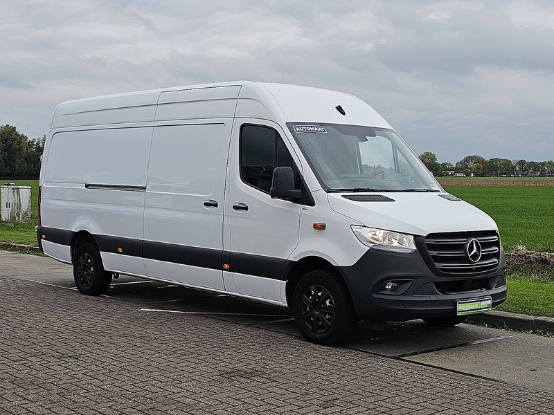 Mercedes-Benz Sprinter 317 L3H2 Maxi Navi - Dubă: Foto 5 Mercedes-Benz Sprinter 317 L3H2 Maxi Navi - Dubă: Foto 5