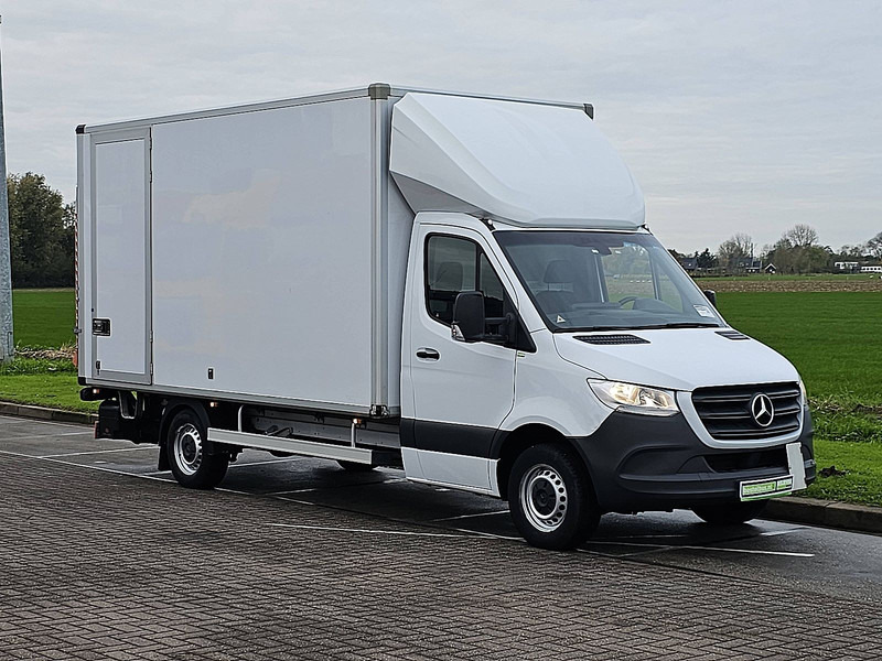 Mercedes-Benz Sprinter 317 ac automaat EURO6 - Autoutilitară box: Foto 5 Mercedes-Benz Sprinter 317 ac automaat EURO6 - Autoutilitară box: Foto 5