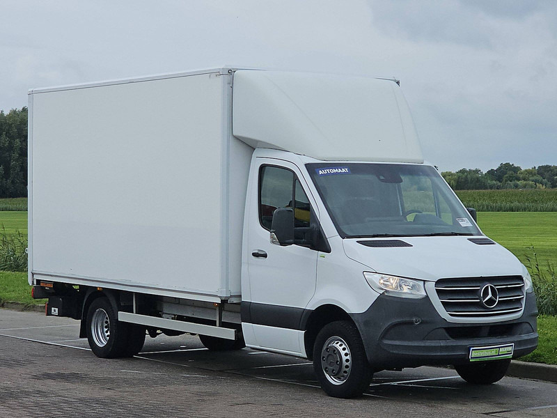 Mercedes-Benz Sprinter 516 ac automaat EURO6 - Autoutilitară box: Foto 5 Mercedes-Benz Sprinter 516 ac automaat EURO6 - Autoutilitară box: Foto 5