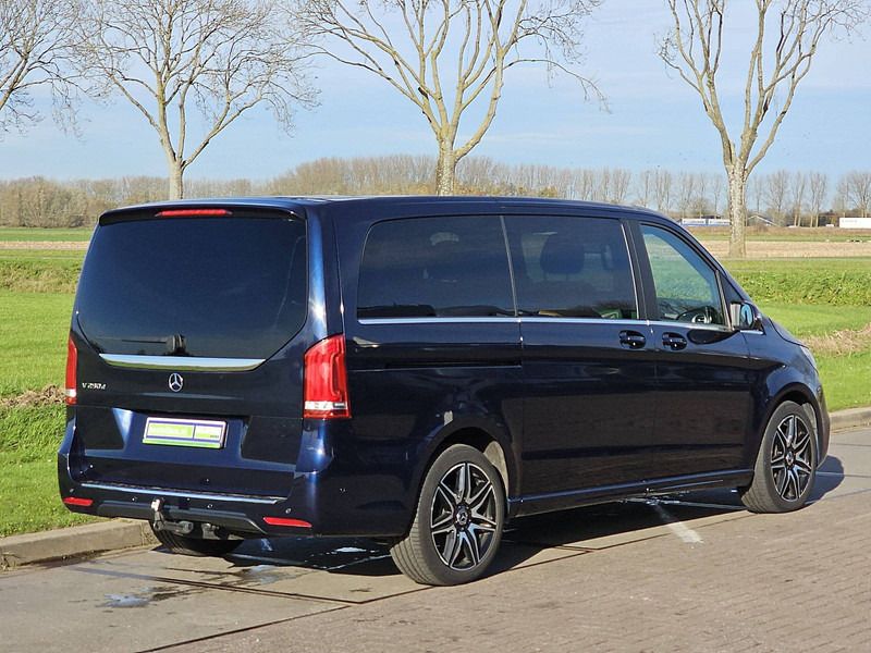 Mercedes-Benz V-Klasse 250 CDI L2 Dubbel Cabine AMG - Autoutilitară compactă: Foto 3 Mercedes-Benz V-Klasse 250 CDI L2 Dubbel Cabine AMG - Autoutilitară compactă: Foto 3