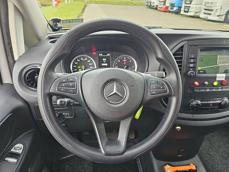 Interior photo 2: Leasing de Mercedes-Benz Vito 116 CDI XXL AUT. Mercedes-Benz Vito 116 CDI XXL AUT.