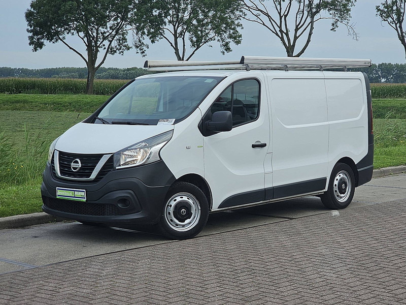 Nissan nv 300 1.6 DCI L1H1 - Autoutilitară compactă: Foto 2 Nissan nv 300 1.6 DCI L1H1 - Autoutilitară compactă: Foto 2
