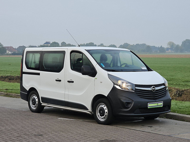 Opel Vivaro 1.6 L1 Combi 9p Airco - Microbuz, Transport persoane: Foto 5 Opel Vivaro 1.6 L1 Combi 9p Airco - Microbuz, Transport persoane: Foto 5