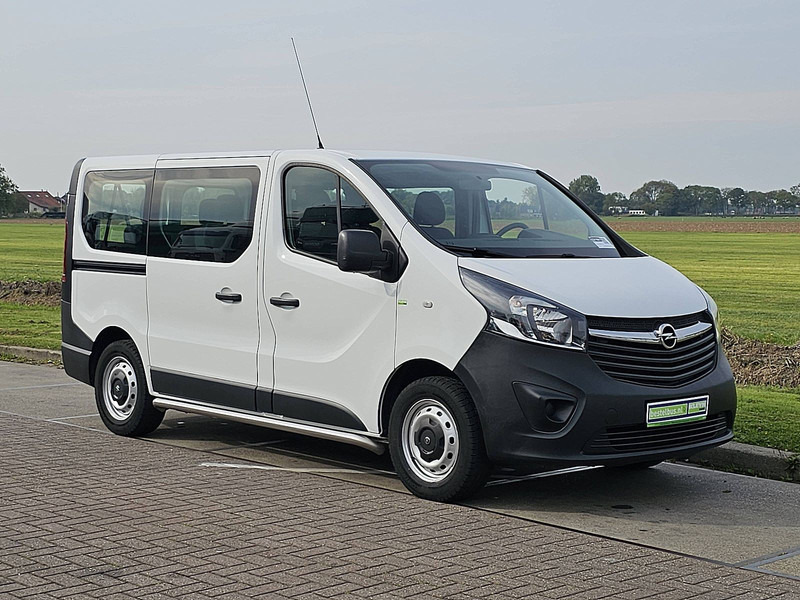 Opel Vivaro 1.6 L1 Combi 9p Airco - Microbuz, Transport persoane: Foto 5 Opel Vivaro 1.6 L1 Combi 9p Airco - Microbuz, Transport persoane: Foto 5