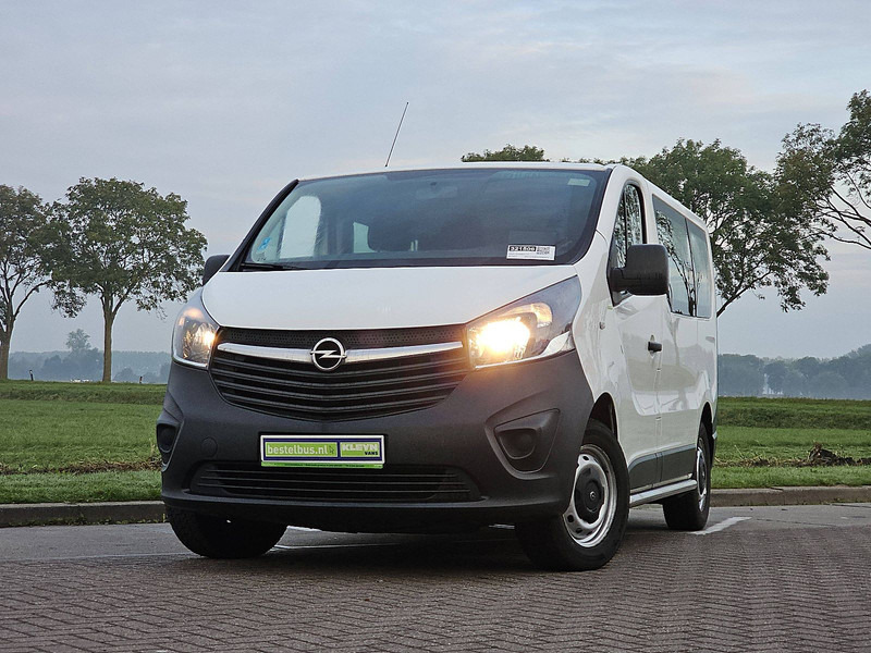 Opel Vivaro 1.6 L1 Combi 9p Airco - Microbuz, Transport persoane: Foto 1 Opel Vivaro 1.6 L1 Combi 9p Airco - Microbuz, Transport persoane: Foto 1