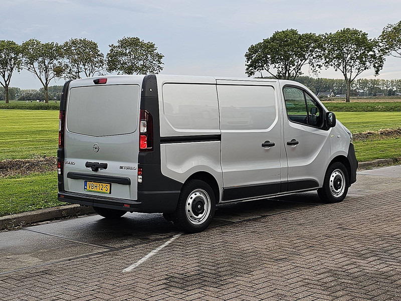 Opel Vivaro 1.6 L1H1 Navi Euro6 AC! - Autoutilitară compactă: Foto 3 Opel Vivaro 1.6 L1H1 Navi Euro6 AC! - Autoutilitară compactă: Foto 3