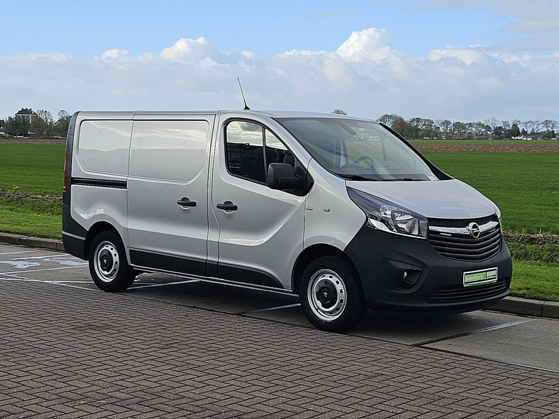 Opel Vivaro 1.6 L1H1 Navi Euro6 AC! - Autoutilitară compactă: Foto 5 Opel Vivaro 1.6 L1H1 Navi Euro6 AC! - Autoutilitară compactă: Foto 5