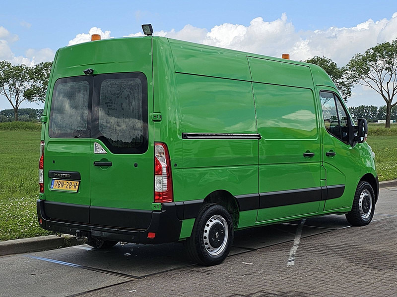 Renault Master 2.3 DCI 170 AUT. L2H2 - Dubă: Foto 3 Renault Master 2.3 DCI 170 AUT. L2H2 - Dubă: Foto 3