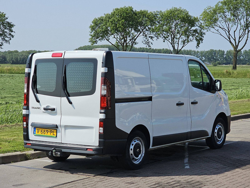 Renault Trafic 1.6 DCI L1H1 Navi Euro6 AC! - Autoutilitară compactă: Foto 3 Renault Trafic 1.6 DCI L1H1 Navi Euro6 AC! - Autoutilitară compactă: Foto 3