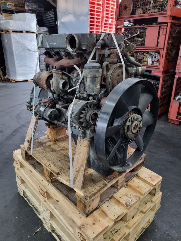 Mercedes Benz OM904LA.II/1-02 Non Adblue Engine (Truck) - Motor pentru Camion: Foto 4 Mercedes Benz OM904LA.II/1-02 Non Adblue Engine (Truck) - Motor pentru Camion: Foto 4