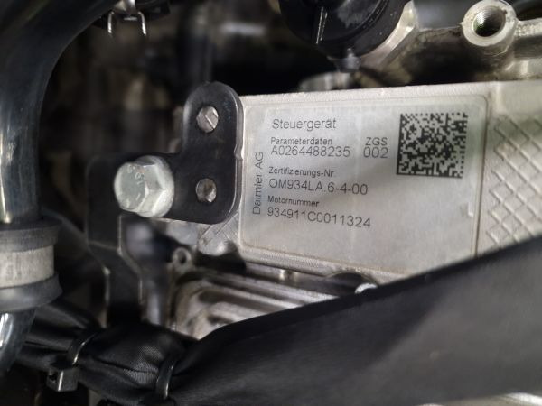 Mercedes Benz OM934LA.6-4-00 Engine (Truck) - Motor pentru Camion: Foto 2 Mercedes Benz OM934LA.6-4-00 Engine (Truck) - Motor pentru Camion: Foto 2