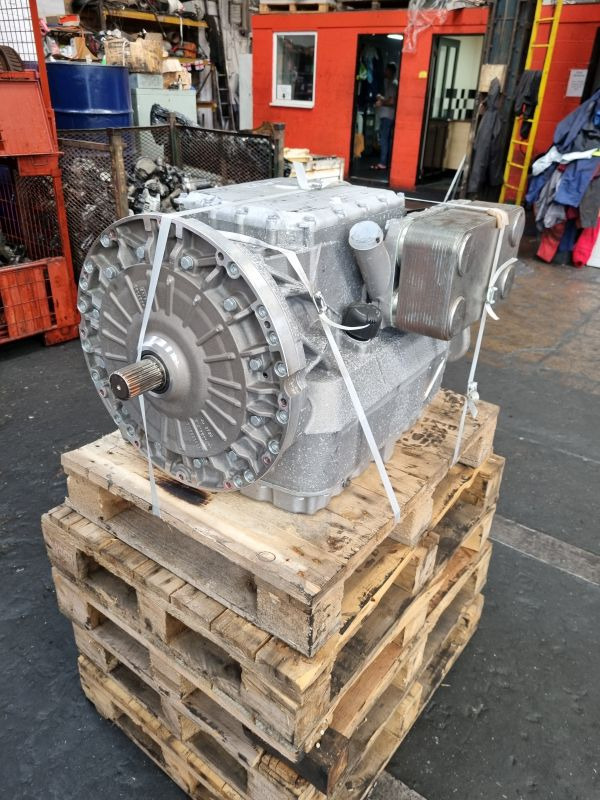 Voith 864.6 F3VTORO-8,5 Gearbox - Cutie de viteze: Foto 1 Voith 864.6 F3VTORO-8,5 Gearbox - Cutie de viteze: Foto 1