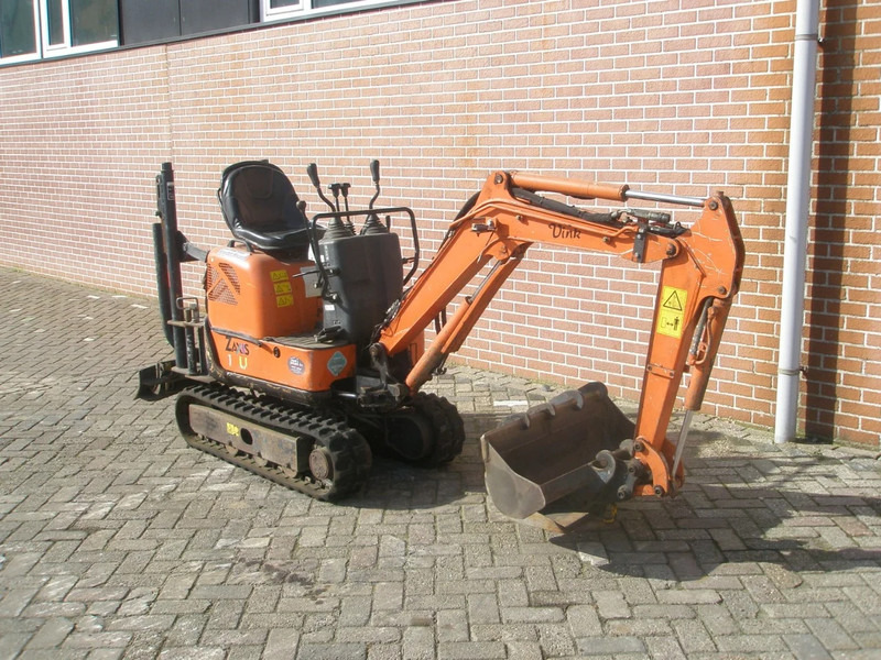 Hitachi ZX10U-2 - Mini excavator: Foto 4 Hitachi ZX10U-2 - Mini excavator: Foto 4
