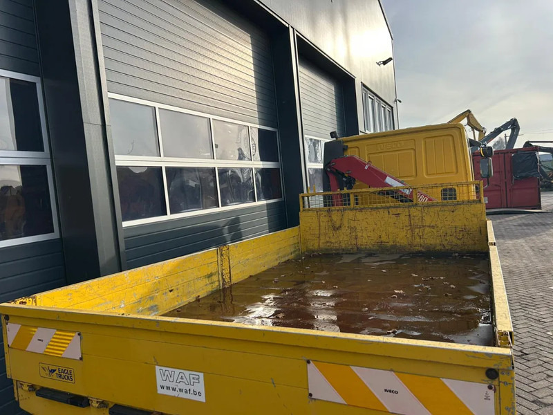 Iveco Eurocargo 80E18D - Camion platformă, Camion cu macara: Foto 5 Iveco Eurocargo 80E18D - Camion platformă, Camion cu macara: Foto 5