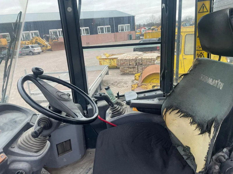 Komatsu WA250-5 - Încărcător frontal pe pneuri: Foto 5 Komatsu WA250-5 - Încărcător frontal pe pneuri: Foto 5