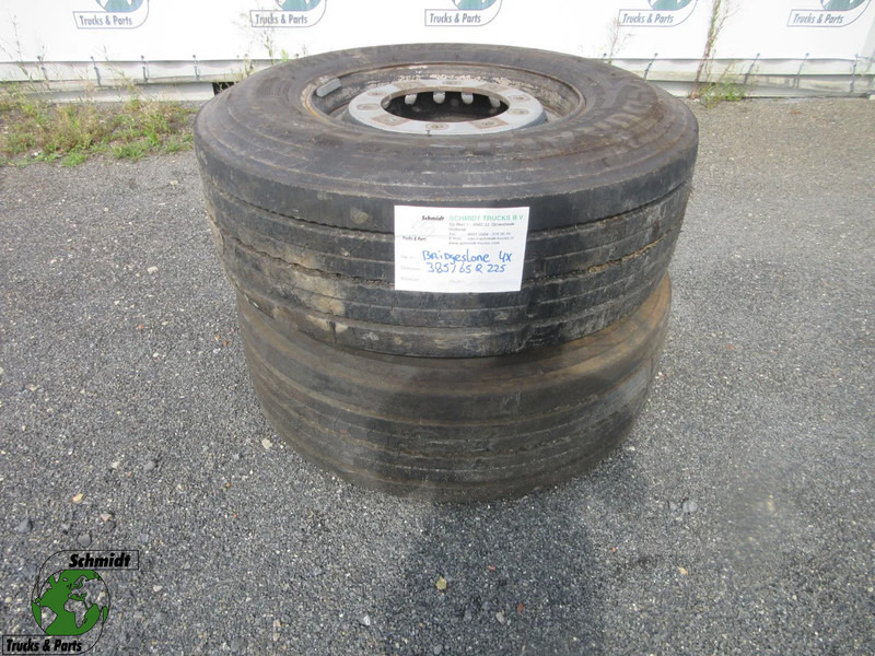 Bridgestone 385 / 65 R 22.5 OPLEGGER BANDEN MET STAAL WIEL - Anvelopă pentru Camion: Foto 1 Bridgestone 385 / 65 R 22.5 OPLEGGER BANDEN MET STAAL WIEL - Anvelopă pentru Camion: Foto 1