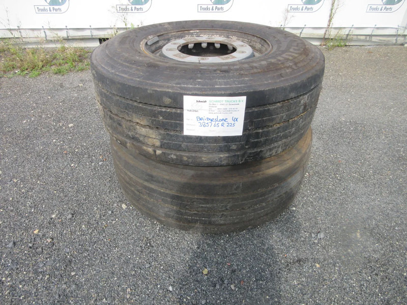 Bridgestone 385 / 65 R 22.5 OPLEGGER BANDEN MET STAAL WIEL - Anvelopă pentru Camion: Foto 3 Bridgestone 385 / 65 R 22.5 OPLEGGER BANDEN MET STAAL WIEL - Anvelopă pentru Camion: Foto 3