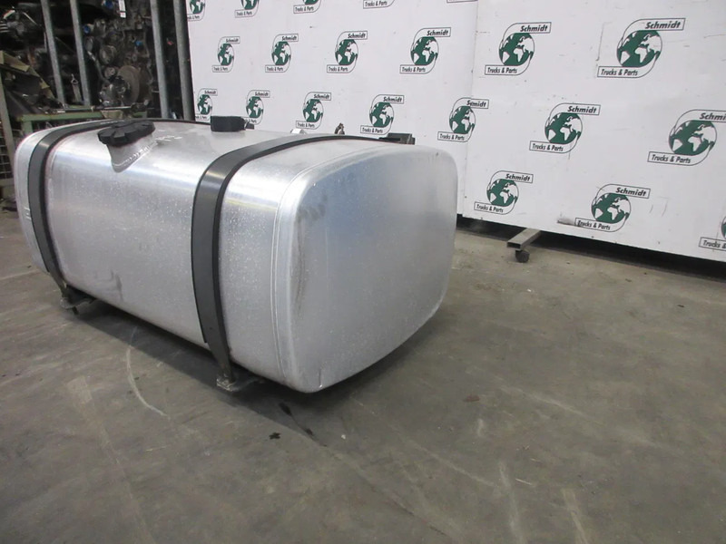 DAF 1681816 // 340 LITER DAF LF 210 EURO 6 MODEL 2020 - Rezervor combustibil pentru Camion: Foto 2 DAF 1681816 // 340 LITER DAF LF 210 EURO 6 MODEL 2020 - Rezervor combustibil pentru Camion: Foto 2