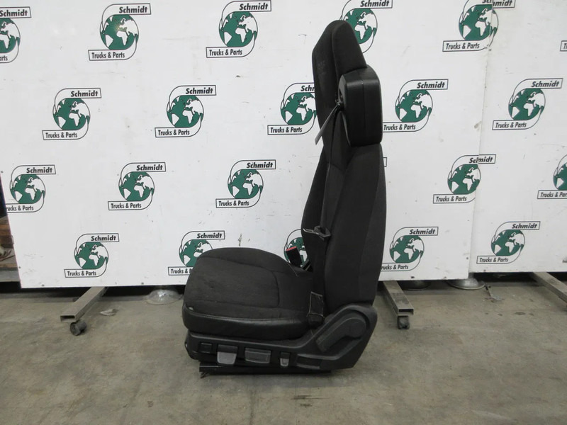 DAF 1715495 //1715487 STOELEN SET DAF LF 230 EURO 6 MODEL 2020 - Scaun pentru Camion: Foto 3 DAF 1715495 //1715487 STOELEN SET DAF LF 230 EURO 6 MODEL 2020 - Scaun pentru Camion: Foto 3