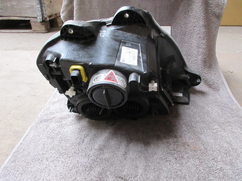 DAF 1857526 KOPLAMP XENOS LINKS DAF CF XF EURO 6 - Far pentru Camion: Foto 3 DAF 1857526 KOPLAMP XENOS LINKS DAF CF XF EURO 6 - Far pentru Camion: Foto 3