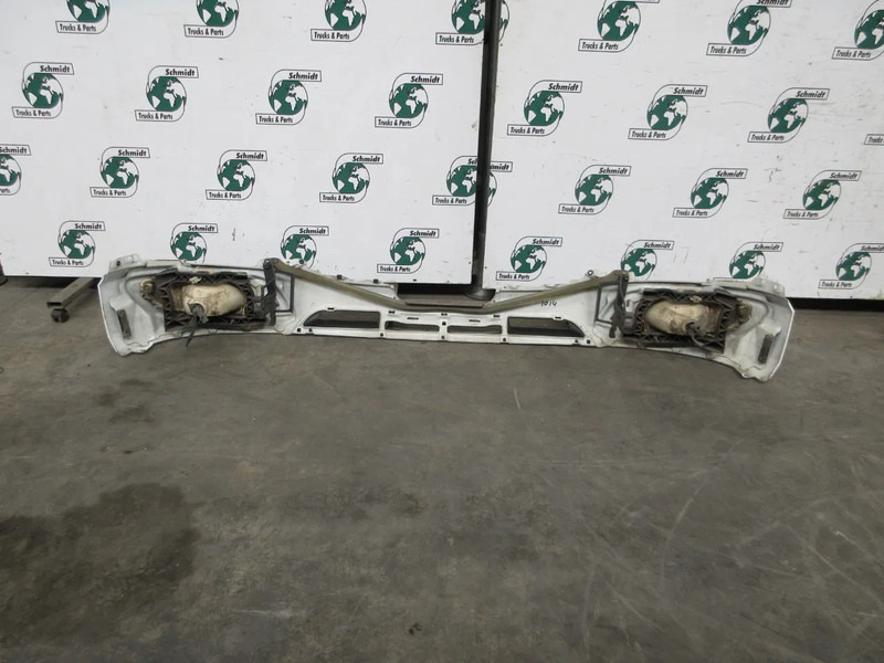DAF 1876631 DAF CF 450 BUMPER MODEL 2021 EURO 6 NIEUWE EN GEBRUIKT - Bară de protecție pentru Camion: Foto 3 DAF 1876631 DAF CF 450 BUMPER MODEL 2021 EURO 6 NIEUWE EN GEBRUIKT - Bară de protecție pentru Camion: Foto 3
