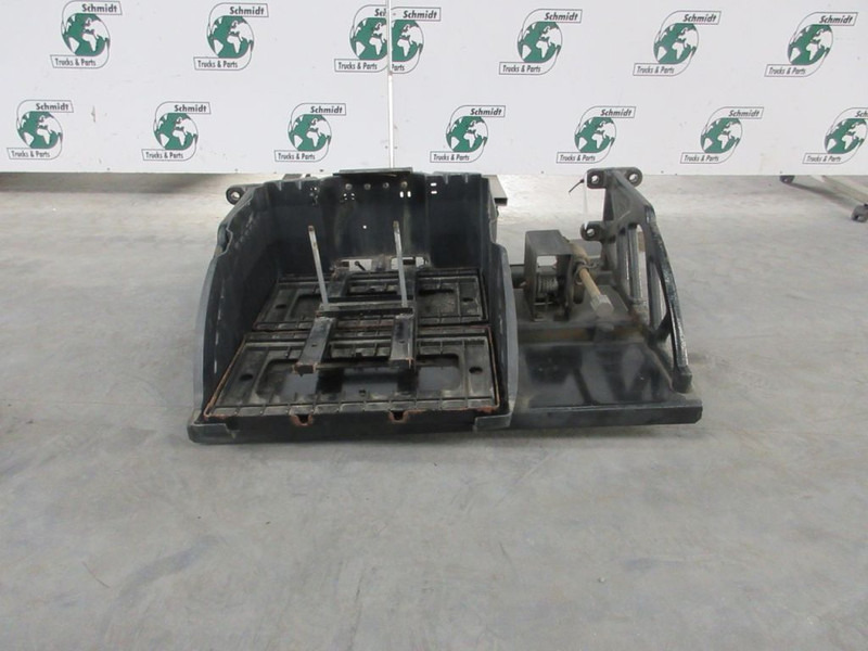 DAF 19226980/2049055 ACCUDEKSEL MET BANDEN LIER XF CF EURO 6 - Acumulator pentru Camion: Foto 3 DAF 19226980/2049055 ACCUDEKSEL MET BANDEN LIER XF CF EURO 6 - Acumulator pentru Camion: Foto 3