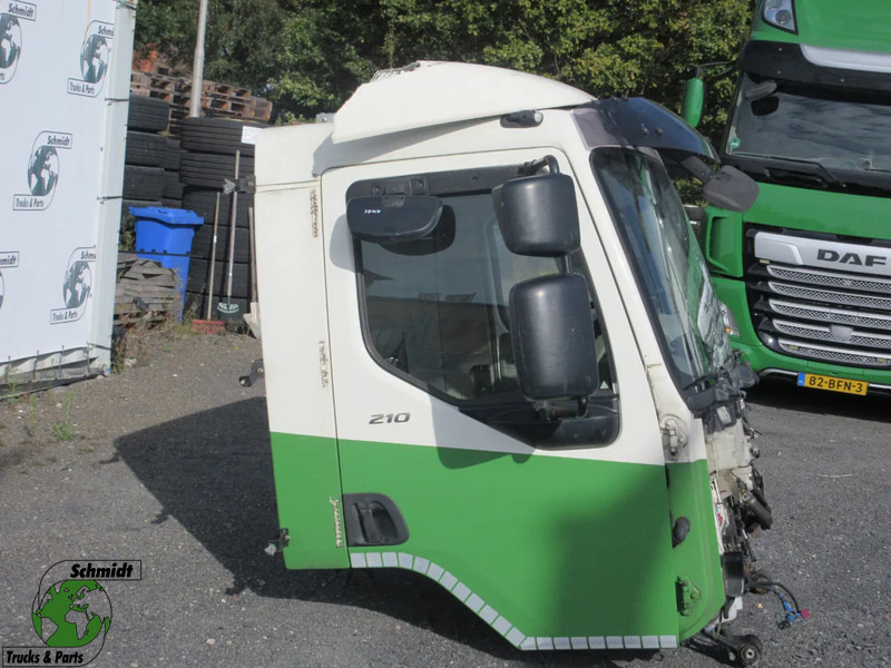 DAF 2363288 DAF 210 LF CABINE MODEL 2018 EURO 6 LICHT BESCHADIG VOOR ZIJDEN - Cabină și interior pentru Camion: Foto 1 DAF 2363288 DAF 210 LF CABINE MODEL 2018 EURO 6 LICHT BESCHADIG VOOR ZIJDEN - Cabină și interior pentru Camion: Foto 1
