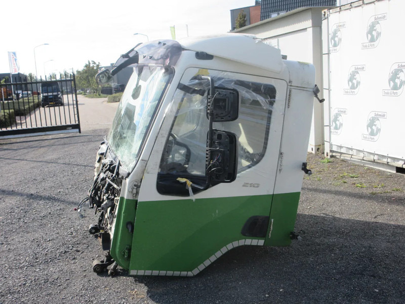 DAF 2363288 DAF 210 LF CABINE MODEL 2018 EURO 6 LICHT BESCHADIG VOOR ZIJDEN - Cabină și interior pentru Camion: Foto 3 DAF 2363288 DAF 210 LF CABINE MODEL 2018 EURO 6 LICHT BESCHADIG VOOR ZIJDEN - Cabină și interior pentru Camion: Foto 3