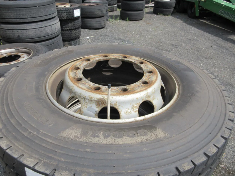Goodyear 315/ 60 R 22.5 ACHTERBANDEN 4 X MET STAAL WIEL - Anvelopă pentru Camion: Foto 4 Goodyear 315/ 60 R 22.5 ACHTERBANDEN 4 X MET STAAL WIEL - Anvelopă pentru Camion: Foto 4