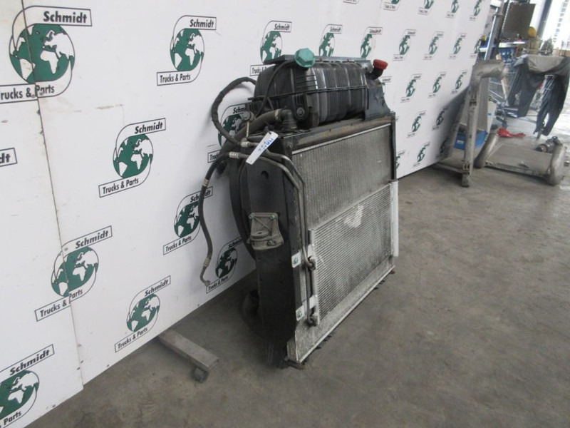 MAN 81.06101-0076 - 81.06101-0073 / RADIATEUR TGS EURO 6 - Radiator pentru Camion: Foto 3 MAN 81.06101-0076 - 81.06101-0073 / RADIATEUR TGS EURO 6 - Radiator pentru Camion: Foto 3